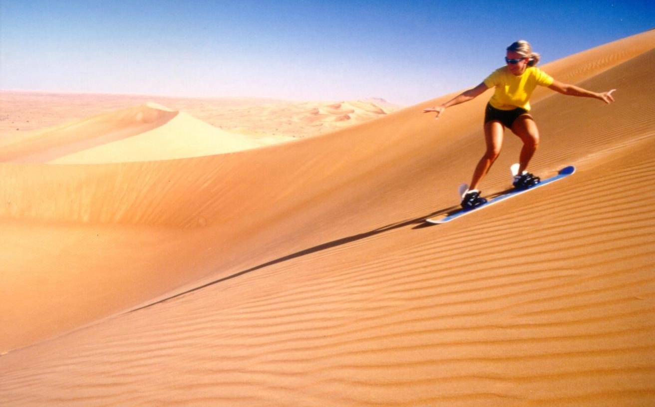 Sandboarding in the Sahara – professional sandboarding instruction